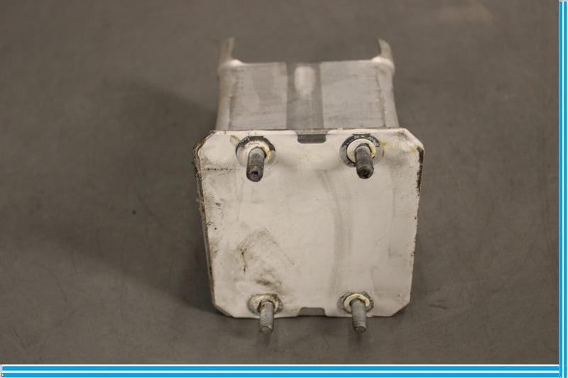 Load image into Gallery viewer, 03-08 Mercedes R230 SL500 SL550 Front Right Bumper Reinforcement Bracket Oem