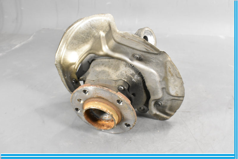 Load image into Gallery viewer, 07-13 BMW 335i 328i Front Right Passenger Side Spindle Knuckle Hub Oem