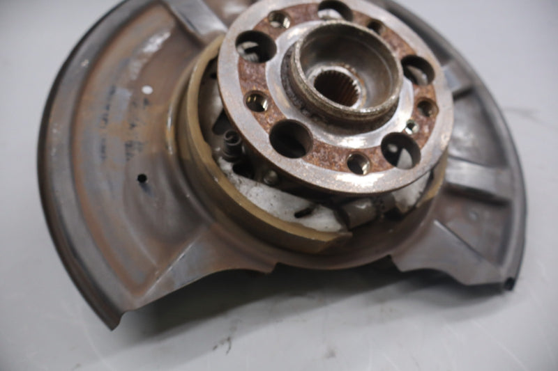 Load image into Gallery viewer, 08-17 Mercedes C250 C350 E350 Rear Left Driver Side Spindle Knuckle Hub Oem
