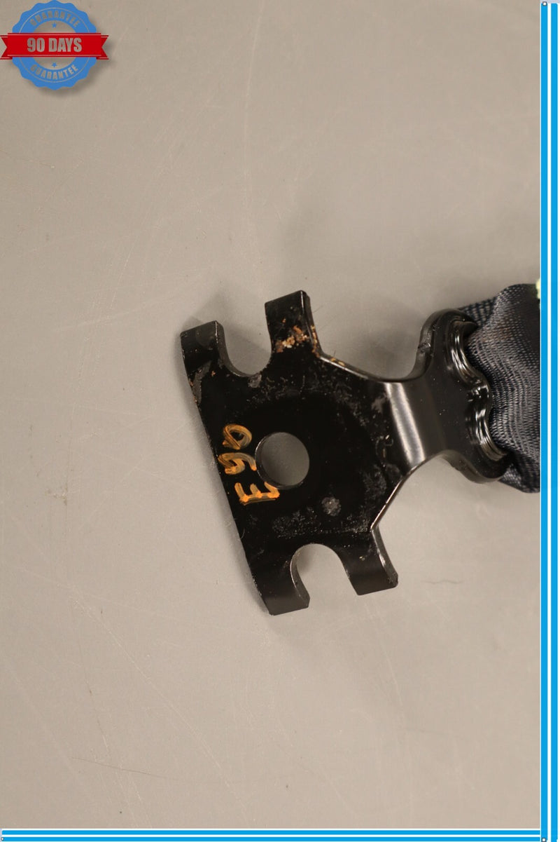 Load image into Gallery viewer, 14-18 Maserati Ghibli Rear Left Side Center Seat Belt Seatbelt Buckle End Oem