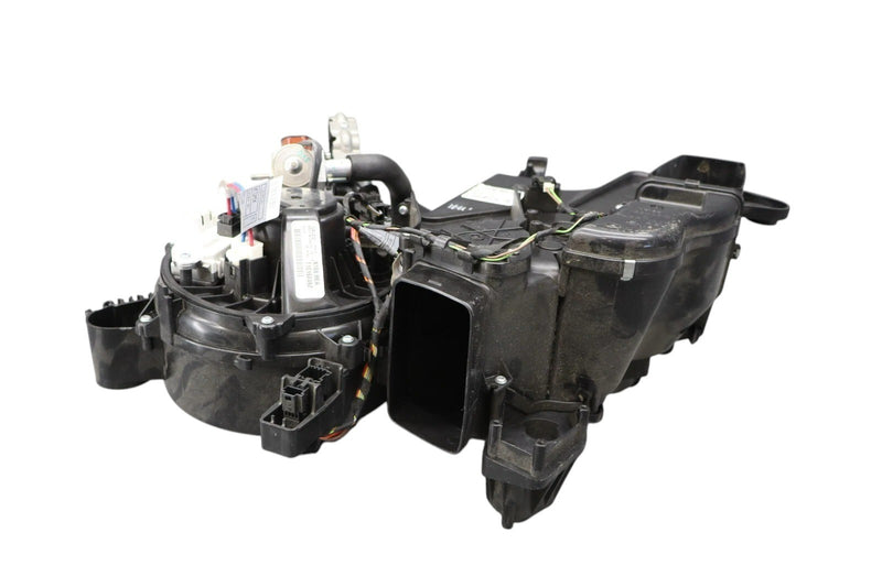 Load image into Gallery viewer, 13-19 Mercedes GL550 X166 AC A/C Rear Heater Blower Fan Motor Assembly Oem