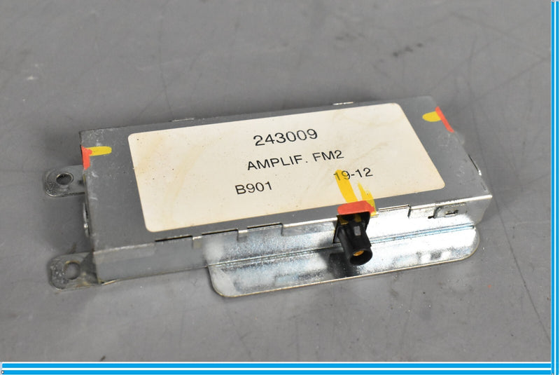 Load image into Gallery viewer, 09-13 Maserati Quattroporte M139 Rear Left Antenna AM/FM Amplifier Module Oem