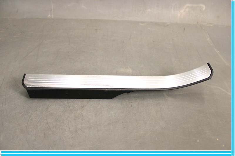 Load image into Gallery viewer, 07-13 Mercedes S550 S600 Rear Right Passenger Side Molding Strip Chrome Oem