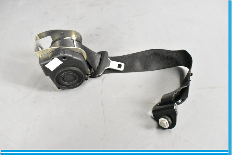 Load image into Gallery viewer, 04-13 Maserati Quattroporte M139 Rear Center Seat Belt Retractor Black Oem