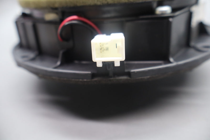 Load image into Gallery viewer, 15-20 Hyundai Genesis G80 Rear Right Door Audio Sound Speaker 96330B1050 Oem