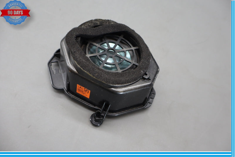 Load image into Gallery viewer, 08-12 Mercedes W212 E350 C350 C63 AMG Rear Deck Shelf Loud Speaker Oem