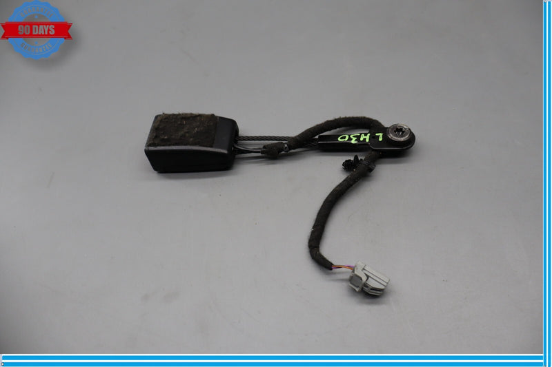 Load image into Gallery viewer, 14-19 Maserati Ghibli Front Left Driver Side Seat Belt Buckle 670016905 Oem