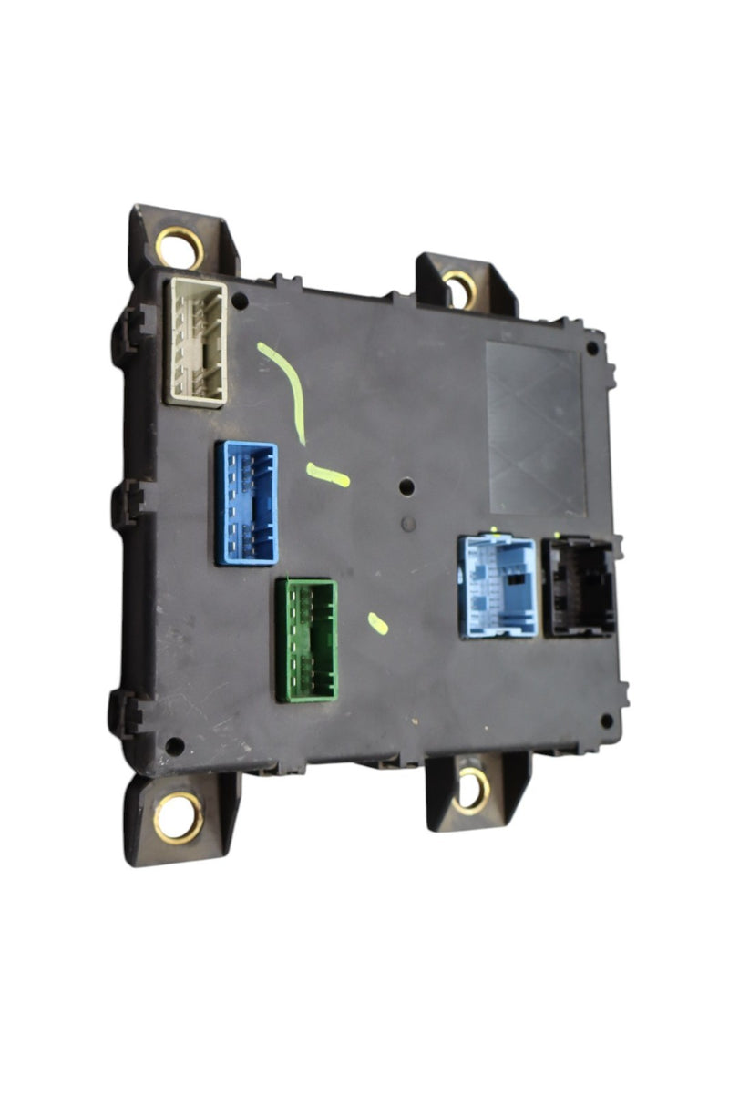 Load image into Gallery viewer, 03-13 Maserati Quattroporte M139 Trunk Release Opener Control Module Oem
