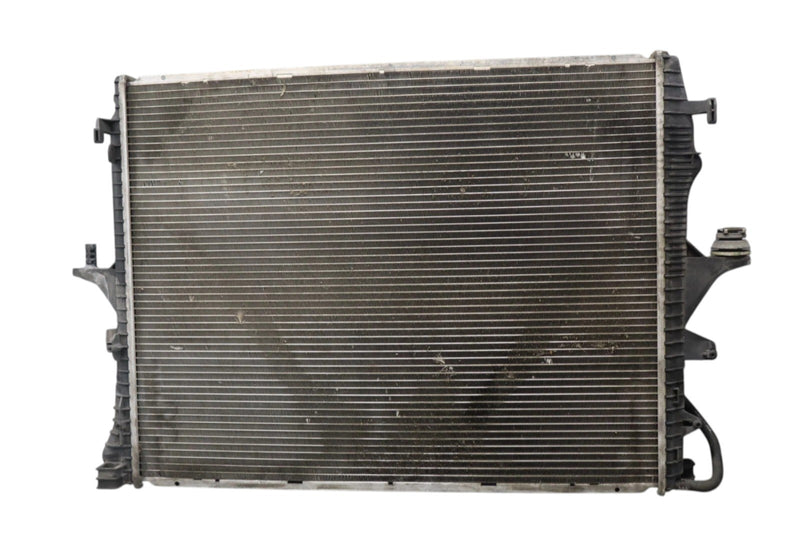 Load image into Gallery viewer, 07-09 Audi Q7 Quattro 4L Engine Cooling Coolant Radiator Cooler Condenser Oem