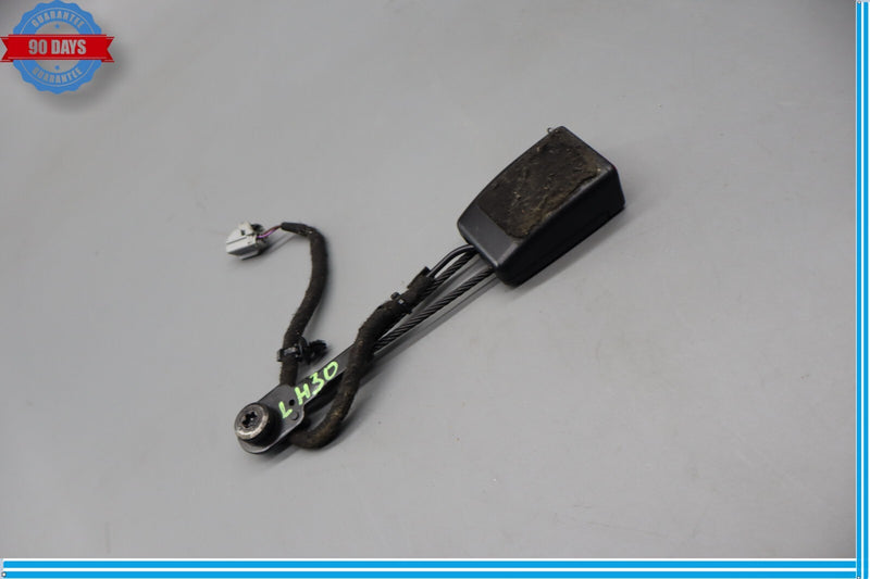 Load image into Gallery viewer, 14-19 Maserati Ghibli Front Left Driver Side Seat Belt Buckle 670016905 Oem