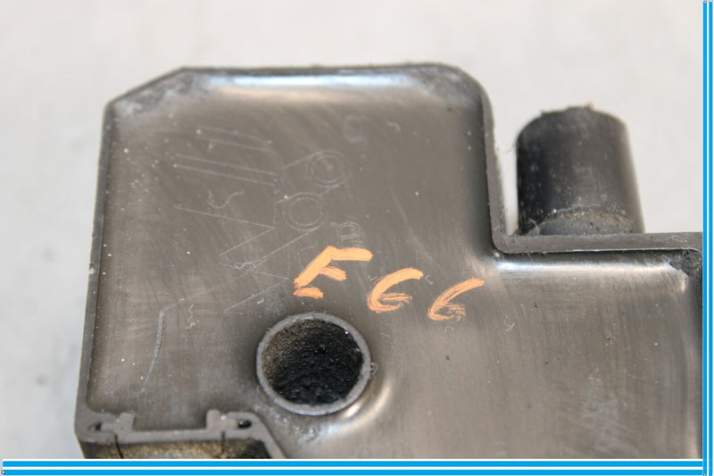 Load image into Gallery viewer, 98-03 Mercedes W210 E320 E430 Engine Start Ignition Coil Oem