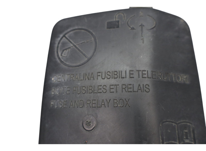 Load image into Gallery viewer, 17-20 Alfa Romeo Giulia Front Right Floor Fuse Box Lid Cover 50547168 Oem