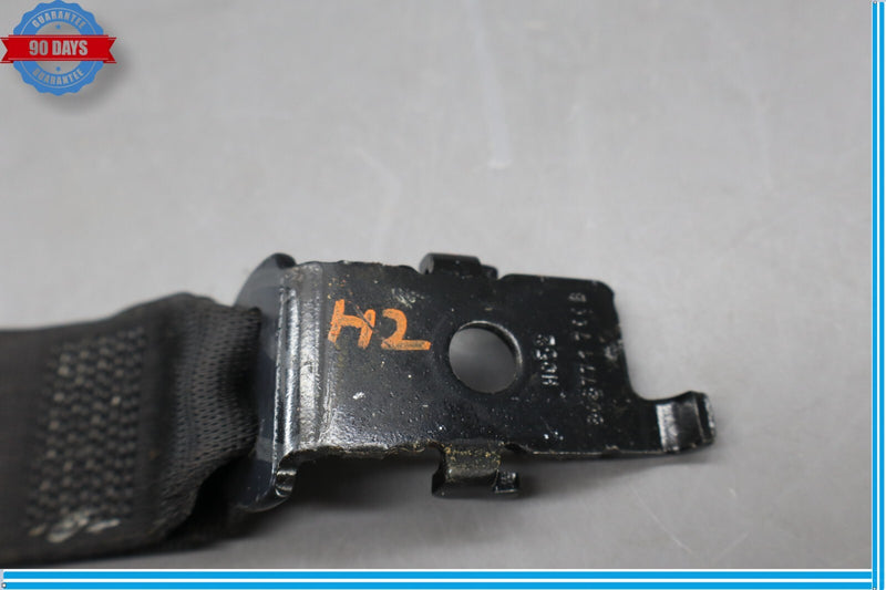 Load image into Gallery viewer, 07-13 BMW X5 E70 Rear Center 2nd Row Seat Belt Seatbelt Buckle Receiver Oem
