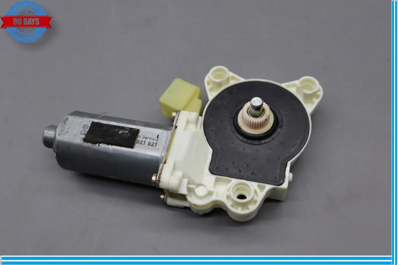 Load image into Gallery viewer, 03-12 Mercedes R230 SL500 Right Passenger Side Door Window Glass Motor Oem