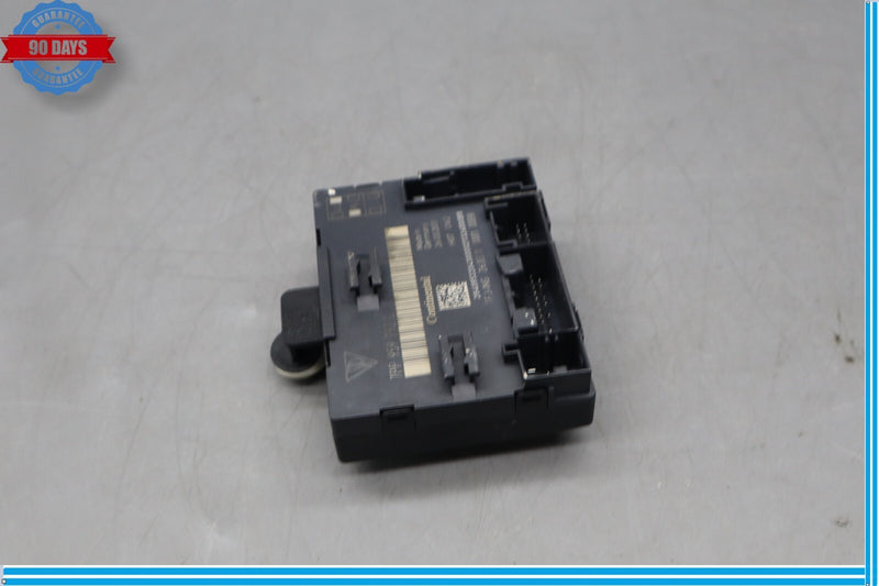 Load image into Gallery viewer, 11-12 Porsche Cayenne 958 Front Right Passenger Side Door Control Module Oem