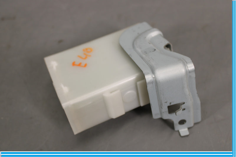 Load image into Gallery viewer, 14-19 Infiniti QX80 Theft Locking Gateway Control Module Oem