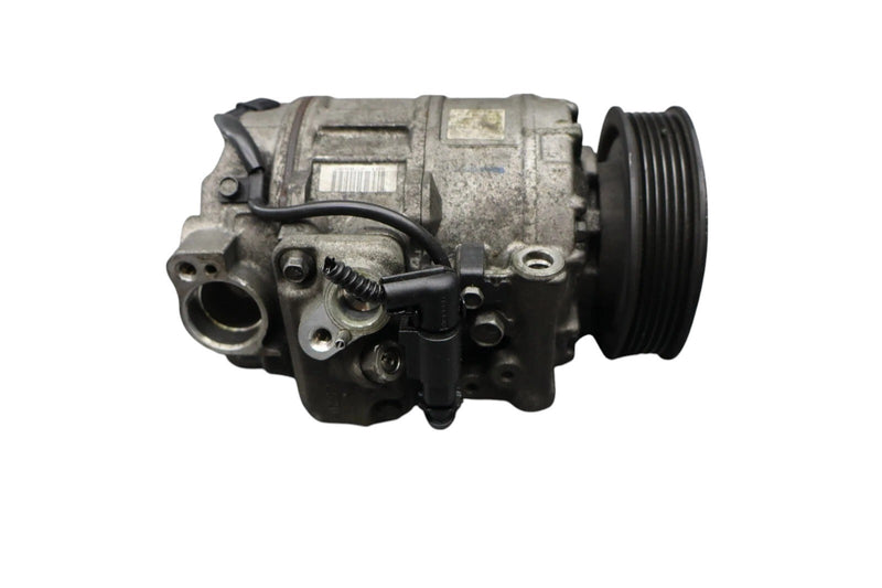 Load image into Gallery viewer, 09-16 Volkswagen Touareg A/C Air Conditional Compressor Assembly 7P0820803 Oem