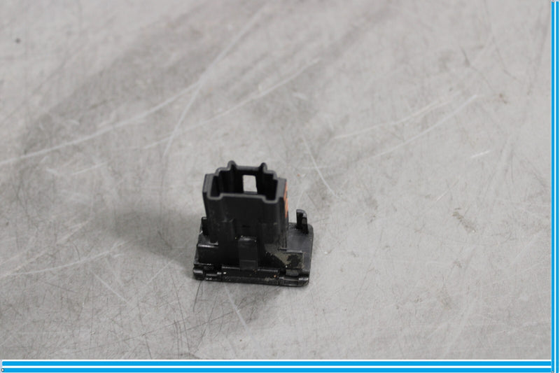 Load image into Gallery viewer, 11-17 Infiniti QX56 QX80 Electrical Socket Control Plug Unit Oem