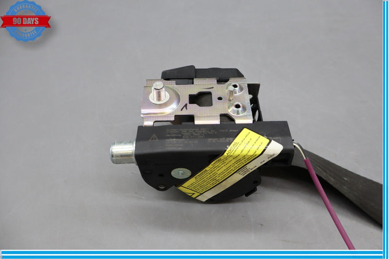 Load image into Gallery viewer, 05-08 Maserati Quattroporte M139 Rear Right or Left Side Seat Belt Seatbelt Oem