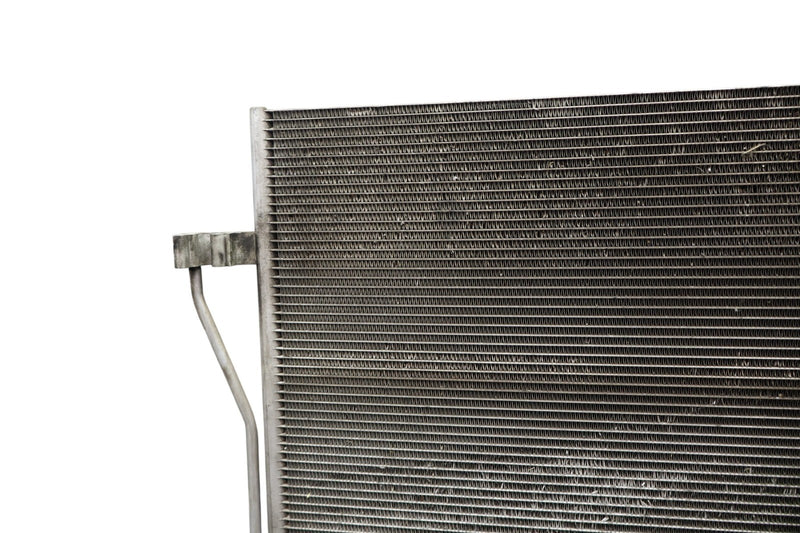 Load image into Gallery viewer, 09-15 BMW 750Li 750i xDrive AC A/C Air Conditioning Condenser 64509149390 Oem