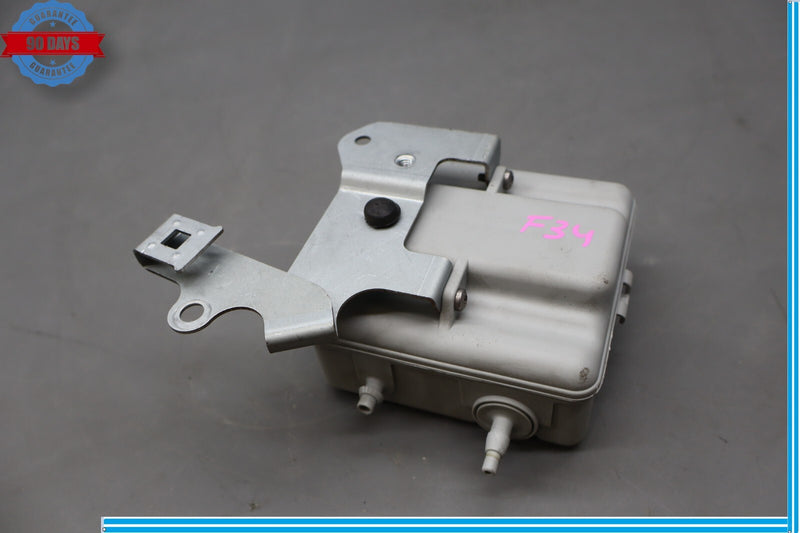Load image into Gallery viewer, 07-14 Mercedes W221 S550 S63 CL550 Vacuum Valve Pump 1708050019 Oem