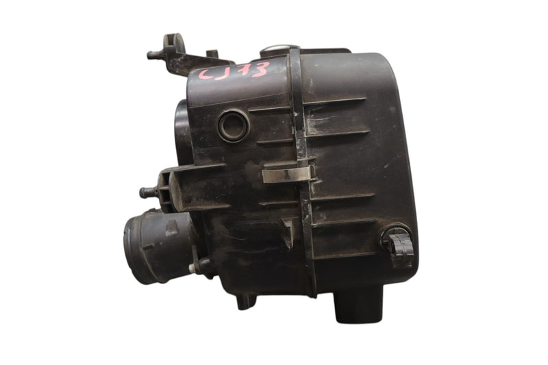 Load image into Gallery viewer, 14-18 Maserati Ghibli Left Driver Side Engine Air Intake Filter 670005844 Oem