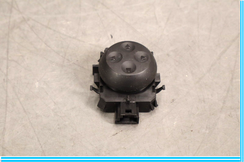 Load image into Gallery viewer, 10-16 Mercedes E550 E500 Front Right Passenger Seat Lumbar Switch Oem