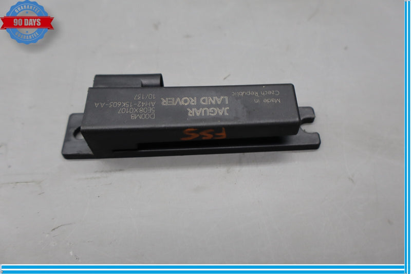 Load image into Gallery viewer, 10-15 Jaguar XJL XJ X351 Keyless Entry Smart Key Antenna Module Oem