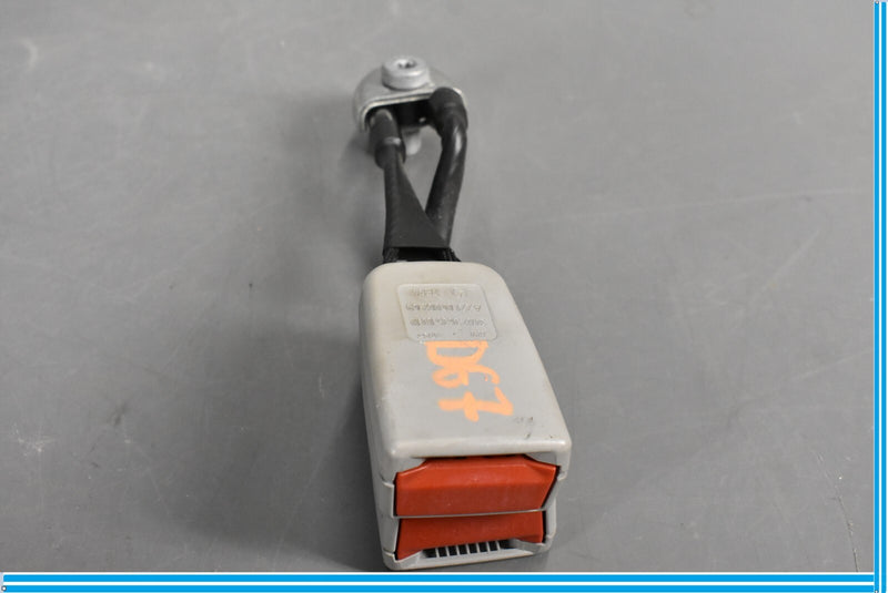 Load image into Gallery viewer, 07-13 Mercedes S550 S600 S400 W221 Rear Right Seatbelt Seat Belt Dual Buckle Oem