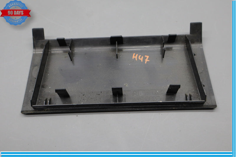 Load image into Gallery viewer, 08-13 Audi A3 A3 Quattro Front Center Console Upper Ashtray Cover Trim Black Oem