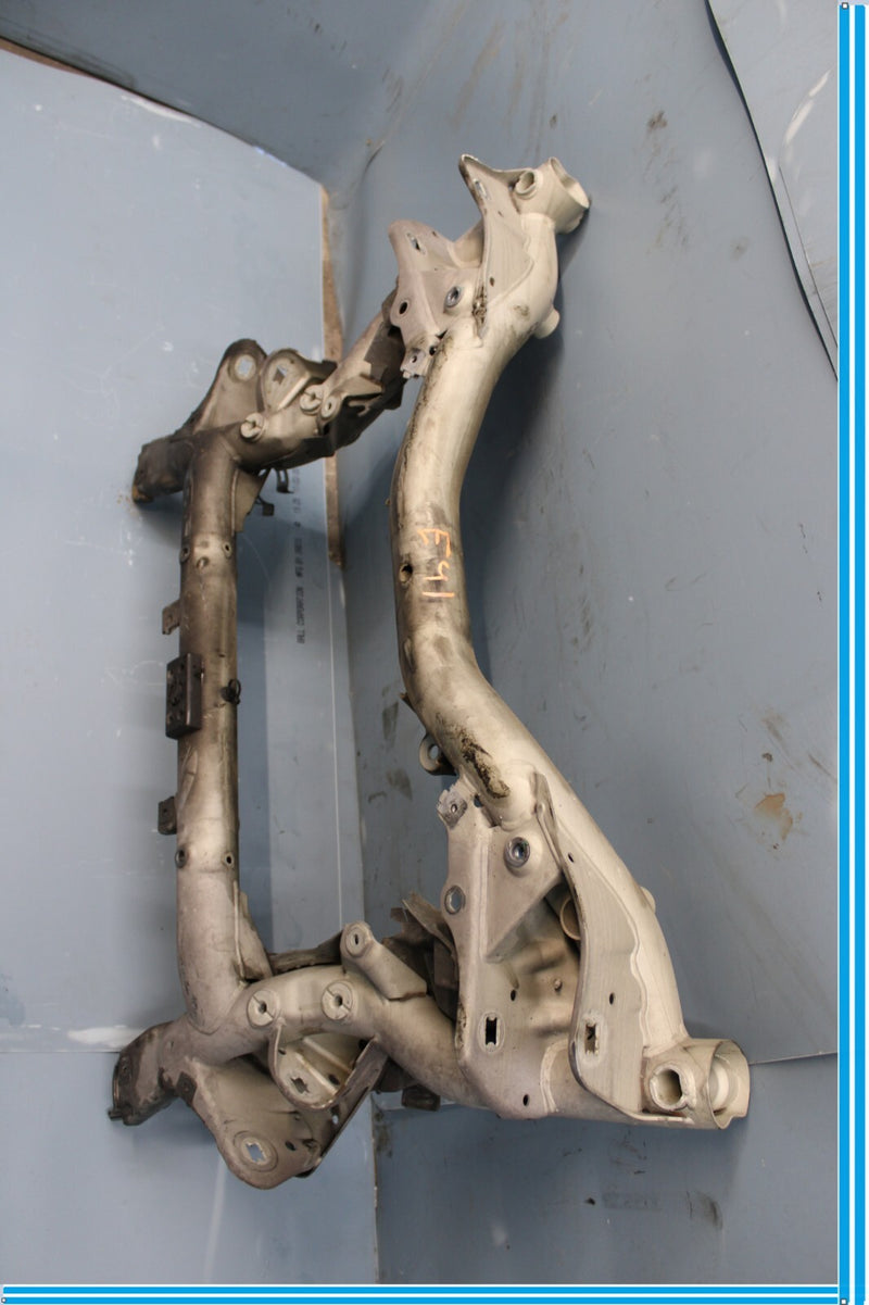 Load image into Gallery viewer, 12-18 Mercedes CLS550 CLS63 AMG W218 Front Suspension Subframe Crossmember Oem