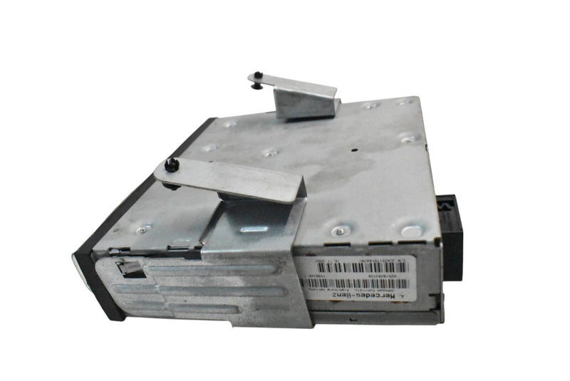 Load image into Gallery viewer, 06-12 Mercedes GL450 ML550 DVD CD Player Video Splitter Module 2518203726 OEM