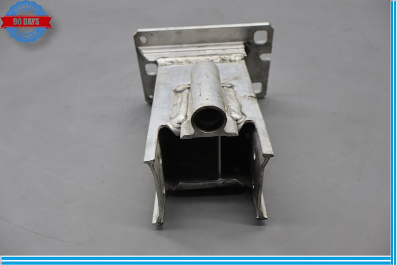 Load image into Gallery viewer, 09-17 Audi Q5 SQ5 Rear Right Passenger Side Bumper Bracket 8R0807134 Oem