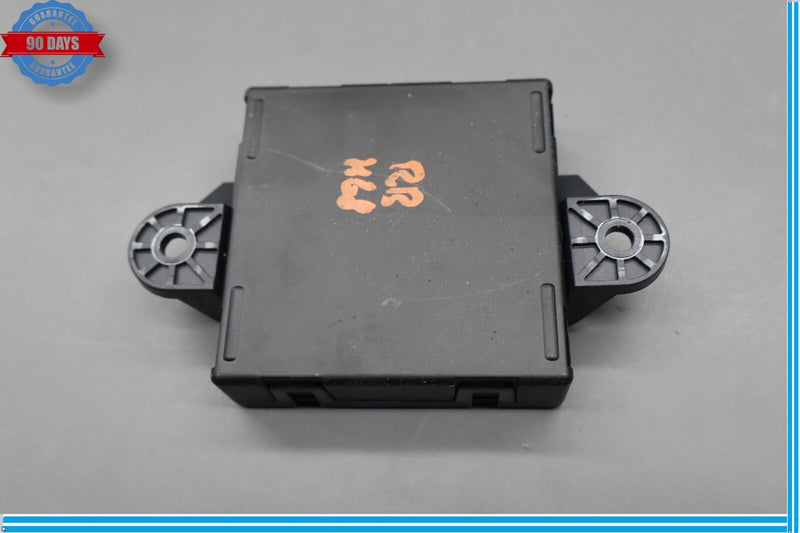 Load image into Gallery viewer, 08-18 Mercedes W212 C300 E350 Rear Right Passenger Side Door Control Module Oem