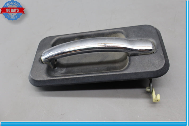 Load image into Gallery viewer, 03-07 Hummer H2 Rear Right Passenger Side Exterior Door Handle Black Oem