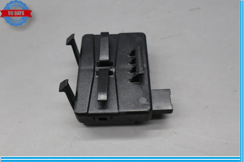 Load image into Gallery viewer, 18-24 Buick Enclave Avenir Keyless Entry Receiver Control Module Unit Oem