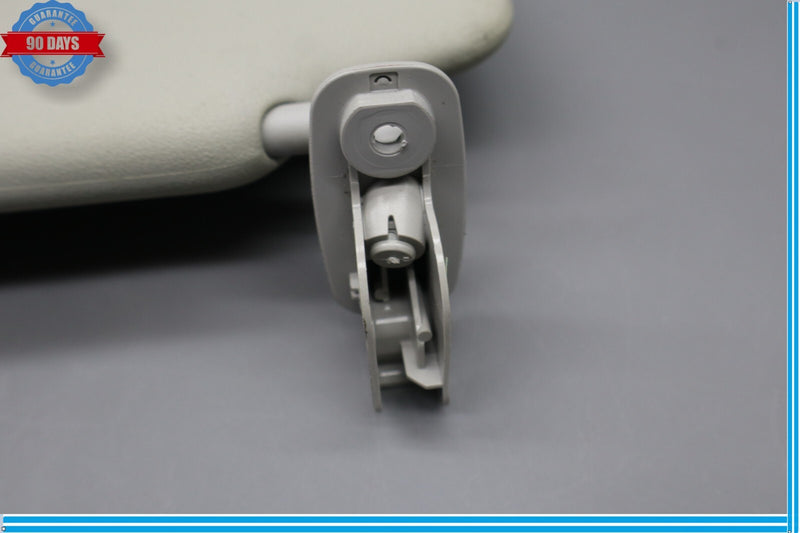 Load image into Gallery viewer, 06-13 Audi A3 A3 Quattro Front Right Passenger Side Sun Visor Sunvisor Oem