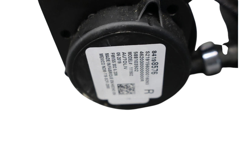 Load image into Gallery viewer, 18-21 Buick Enclave Avenir Rear Right 2nd Row Seat Belt Retractor 84676036 OEM