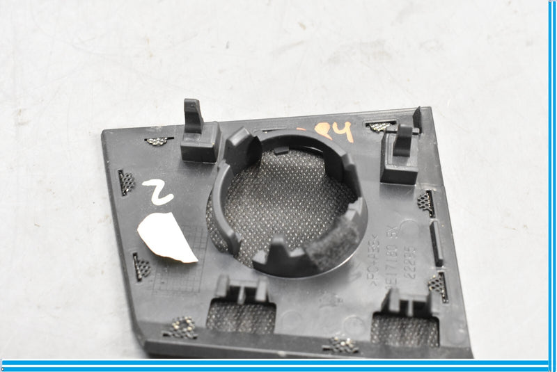 Load image into Gallery viewer, 14-20 Maserati Quattroporte Right Passenger Front Dash Speaker Cover Oem