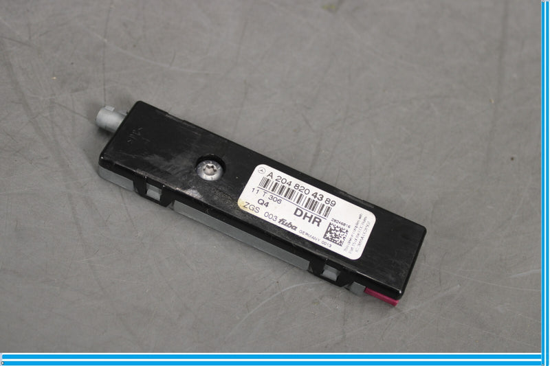 Load image into Gallery viewer, 10-14 Mercedes W207 E350 E550 Radio Antenna Amp Amplifier Module Unit Oem