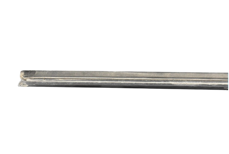 Load image into Gallery viewer, 14-20 Maserati Quattroporte Front Left Door Window Belt Molding 6701554040 Oem