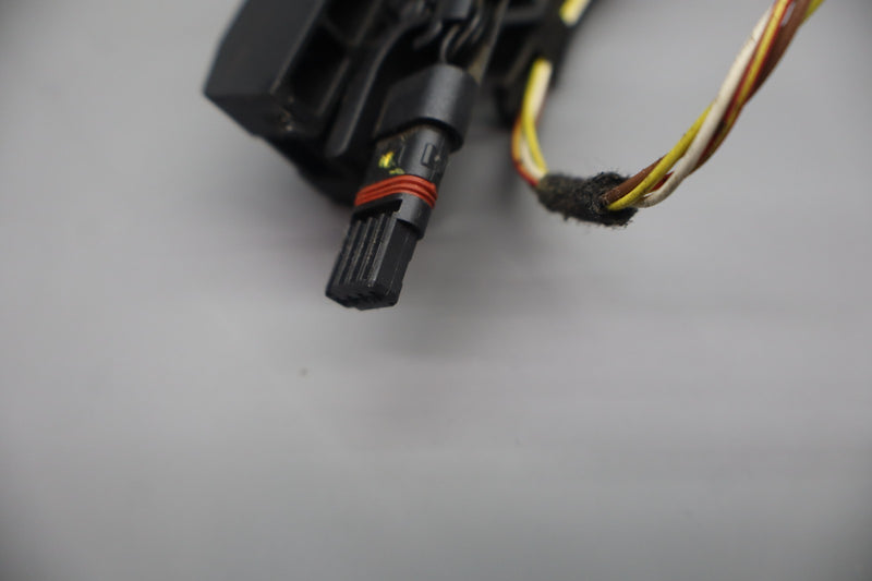 Load image into Gallery viewer, 12-18 BMW 320i 328i 428i Front Right Passenger Side Exterior Door Handle Oem