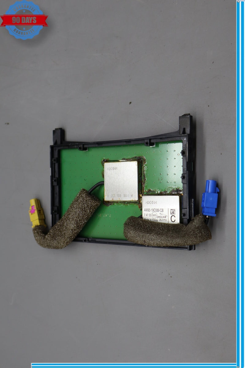 Load image into Gallery viewer, 10-18 Jaguar X351 XJ XJL Rear Interior Roof Antenna Amplifier AW9319C089CB Oem
