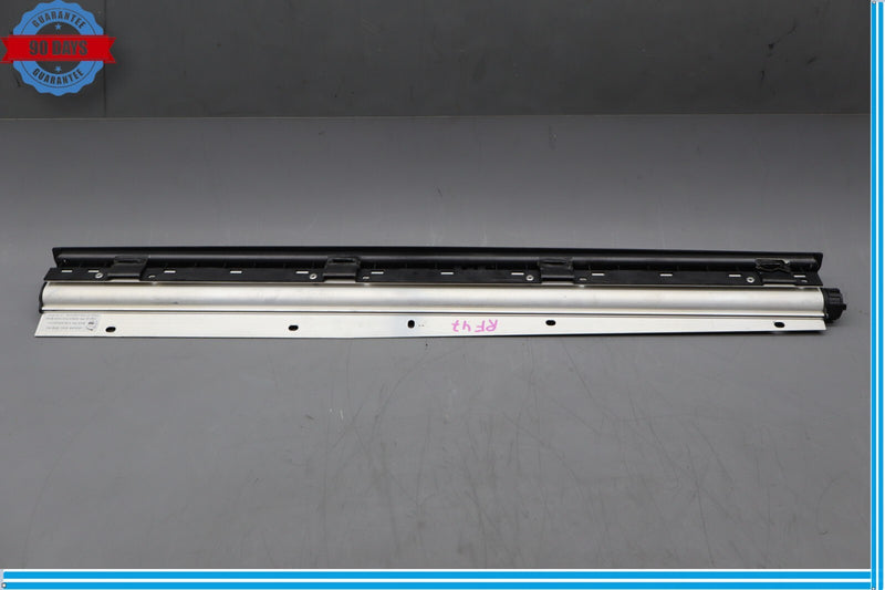 Load image into Gallery viewer, 10-13 Jaguar XJ XJL X351 Rear Right Side Door Window Sun Shade Blind Oem