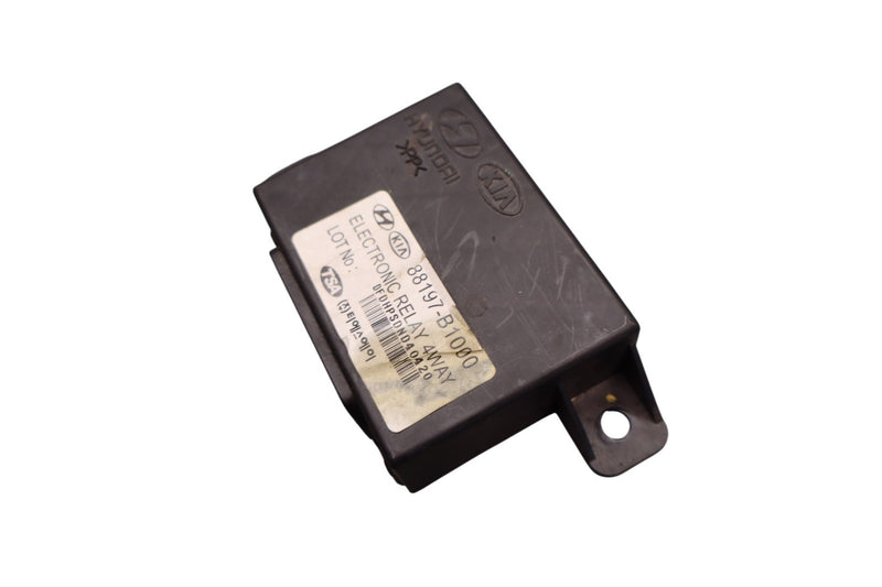 Load image into Gallery viewer, 15-20 Hyundai Genesis Front Left Driver Side Seat 4way Relay Control Module Oem