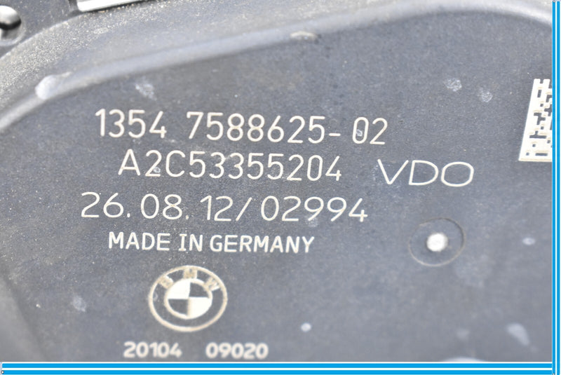 Load image into Gallery viewer, 12-18 BMW 320i 328i F30 7588625 Engine Throttle Body Assembly 7588625 Oem