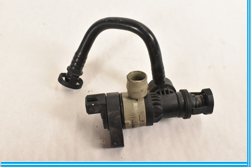 Load image into Gallery viewer, BMW 5 F10 F11 BREATHER BREATHER PIPE HOSE 7636158 11835