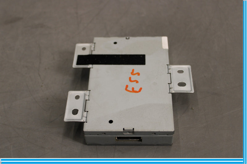 Load image into Gallery viewer, 05-14 Mercedes GL450 GL550 Communication Interface Module 2049000300 Oem