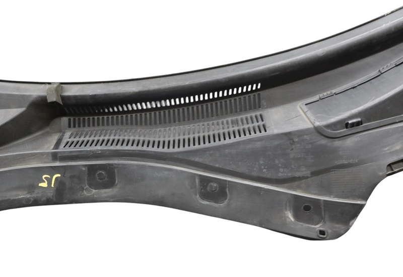 Load image into Gallery viewer, 14-17 Maserati Ghibli M157 Windshield Wiper Cowl Panel Trim Cover Panel Oem