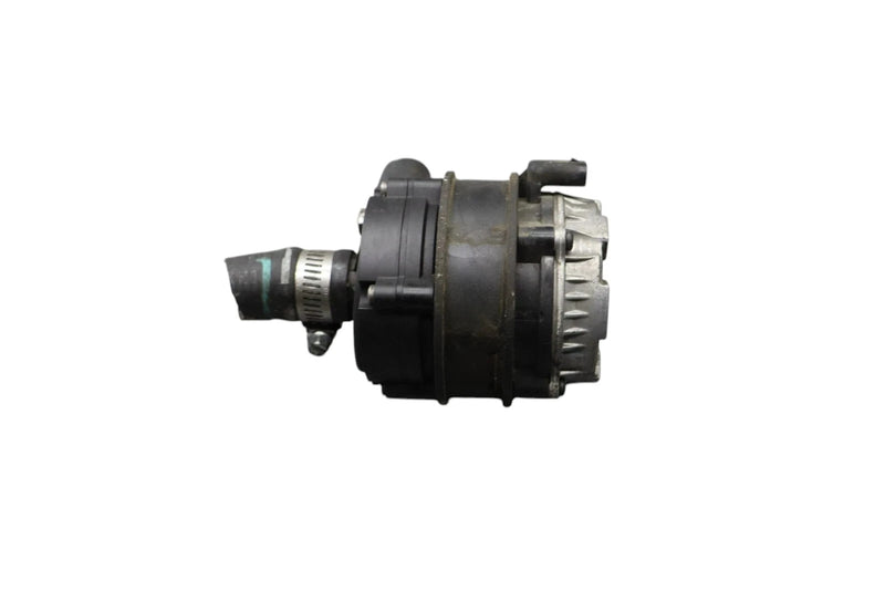 Load image into Gallery viewer, 14-17 Maserati Ghibli Auxiliary Secondary Electric Water Pump 670005347 OEM